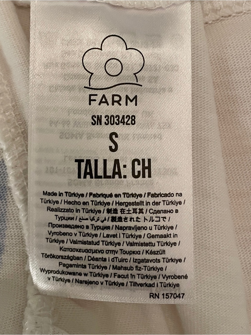 Farm Rio White Rainha Das Aguas T Shirt
Dress. Cotton. POCKETS! Size S. - Picture 10 of 10